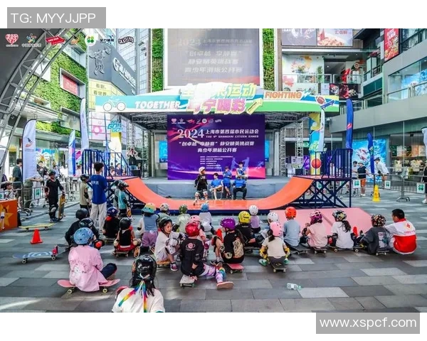 杭州极限运动嘉年华滑板队展现团队协作精神与精彩表现 杭州极限运动嘉年华滑板队展现团队协作精神与精彩表现