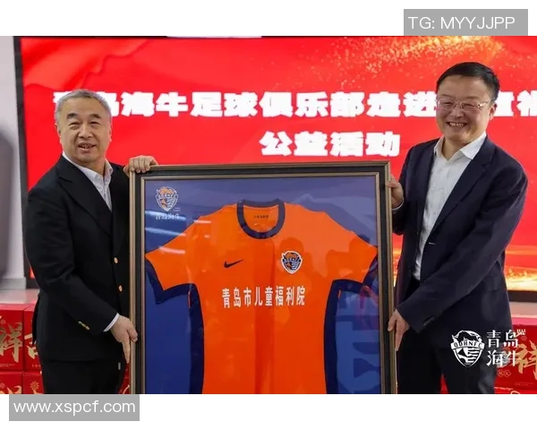 足球明星倾听粉丝心声传递温暖关怀与支持